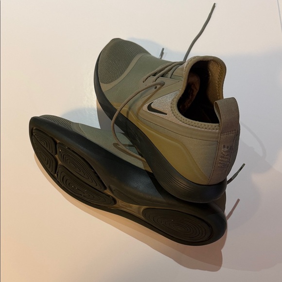 Nike Men's Olive Sneakers - Picture 3 of 4